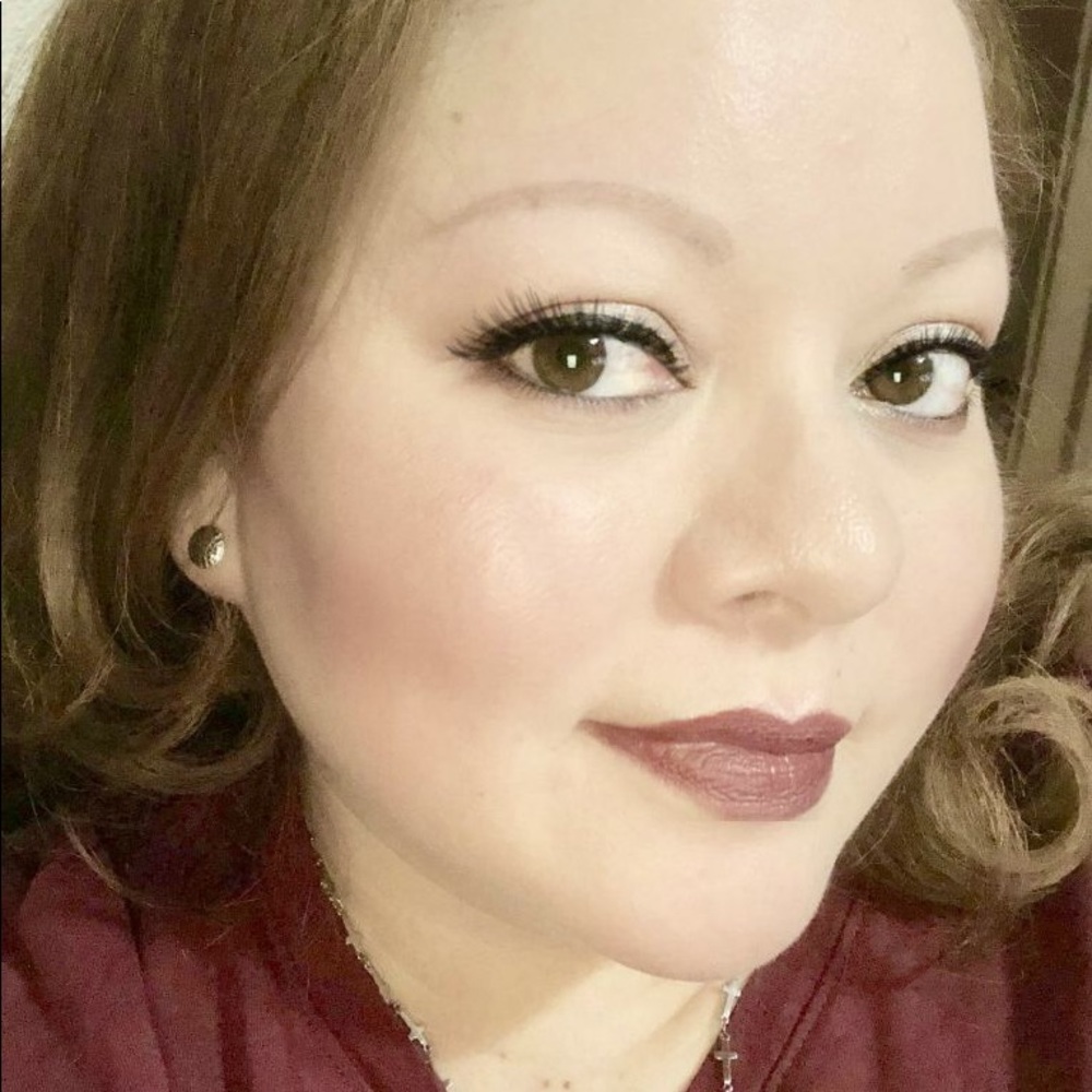 Meet your Posher, Hilda